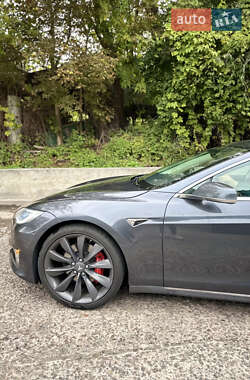 Ліфтбек Tesla Model S 2017 в 