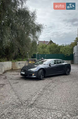 Ліфтбек Tesla Model S 2017 в 