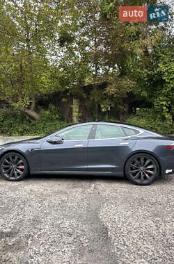 Ліфтбек Tesla Model S 2017 в 