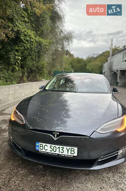 Ліфтбек Tesla Model S 2017 в 