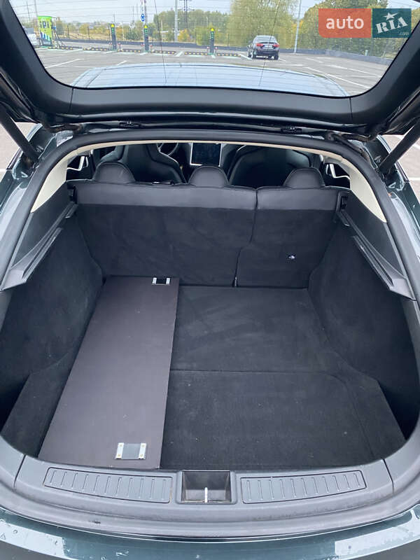 Ліфтбек Tesla Model S 2014 в Чернігові