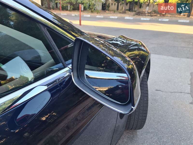 Ліфтбек Tesla Model S 2015 в Одесі