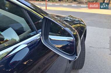 Лифтбек Tesla Model S 2015 в 