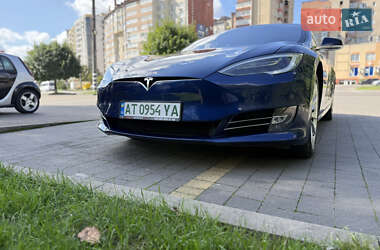 Лифтбек Tesla Model S 2018 в Ивано-Франковске