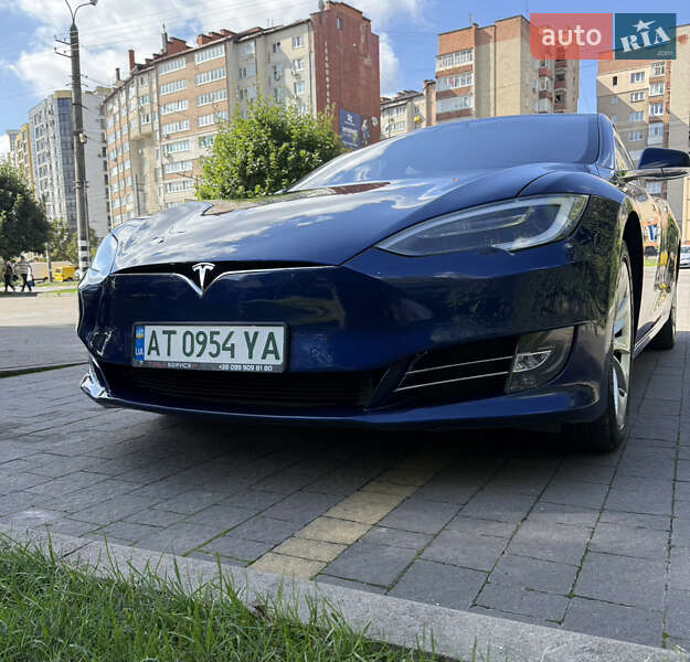 Ліфтбек Tesla Model S 2018 в Івано-Франківську
