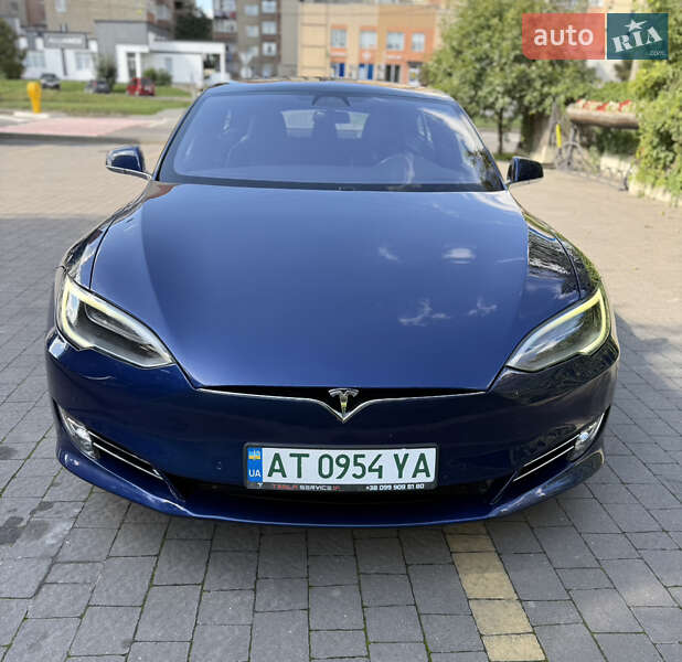 Ліфтбек Tesla Model S 2018 в Івано-Франківську