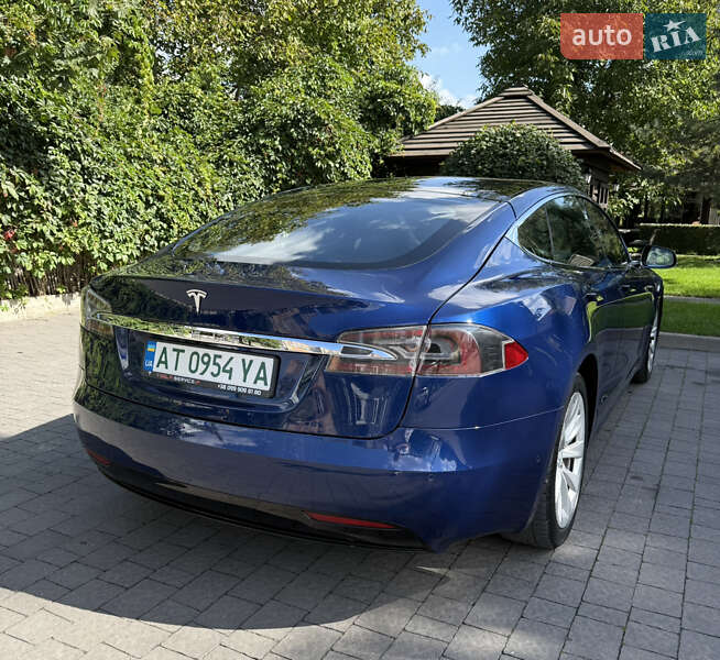 Ліфтбек Tesla Model S 2018 в Івано-Франківську