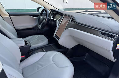 Ліфтбек Tesla Model S 2013 в  фото 15 Ліфтбек Tesla Model S 2013 в