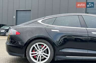 Ліфтбек Tesla Model S 2015 в 