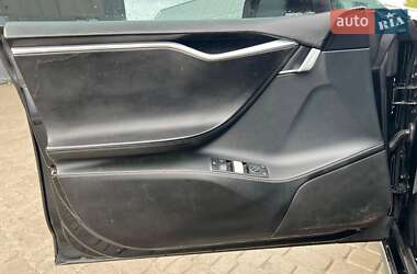 Ліфтбек Tesla Model S 2015 в 