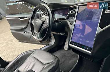 Ліфтбек Tesla Model S 2015 в 