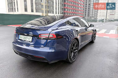Ліфтбек Tesla Model S 2022 в 