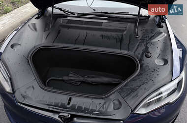 Ліфтбек Tesla Model S 2022 в 