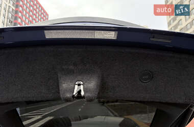 Ліфтбек Tesla Model S 2022 в 