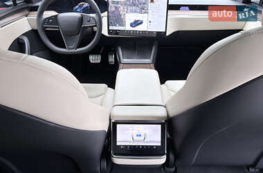 Ліфтбек Tesla Model S 2022 в 