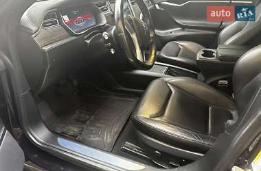 Ліфтбек Tesla Model S 2015 в Києві фото 10 Ліфтбек Tesla Model S 2015 в Києві