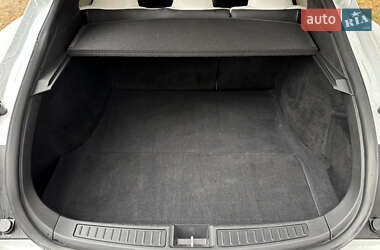 Ліфтбек Tesla Model S 2019 в 