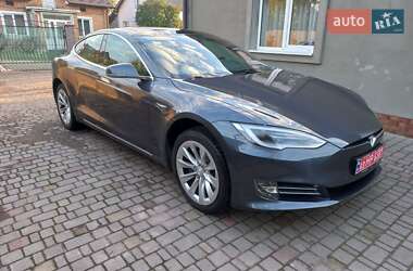 Ліфтбек Tesla Model S 2018 в 