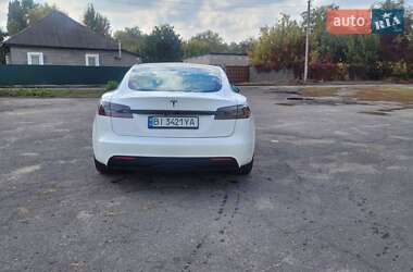 Ліфтбек Tesla Model S 2021 в 