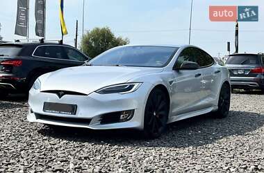 Лифтбек Tesla Model S 2014 в Львове