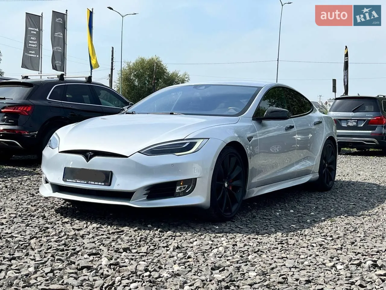 2015 Tesla Model S - мініатюра 24