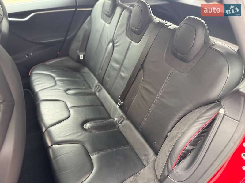 Ліфтбек Tesla Model S 2013 в Києві