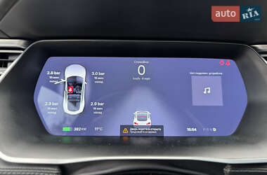 Ліфтбек Tesla Model S 2016 в 