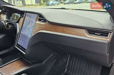 Ліфтбек Tesla Model S 2017 в Жовтих Водах