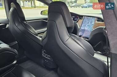 Ліфтбек Tesla Model S 2017 в Жовтих Водах