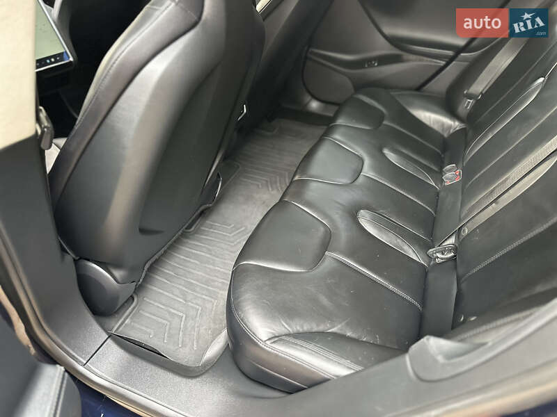 Ліфтбек Tesla Model S 2014 в Вінниці