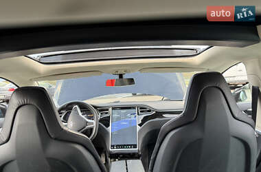 Ліфтбек Tesla Model S 2013 в 