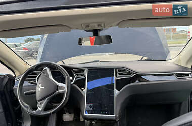 Ліфтбек Tesla Model S 2013 в 