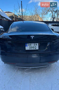 Ліфтбек Tesla Model S 2013 в 