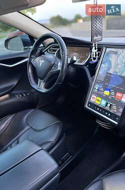 Лифтбек Tesla Model S 2013 в 