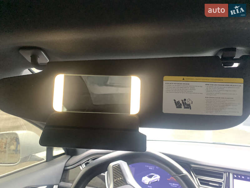 Лифтбек Tesla Model S 2018 в Ивано-Франковске