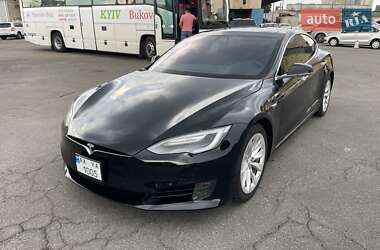 Лифтбек Tesla Model S 2016 в 