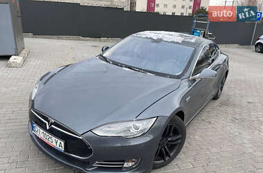 Лифтбек Tesla Model S 2014 в 
