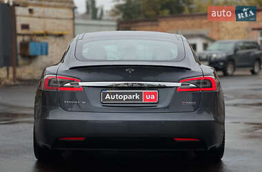 Лифтбек Tesla Model S 2017 в 