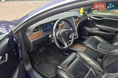 Лифтбек Tesla Model S 2017 в 