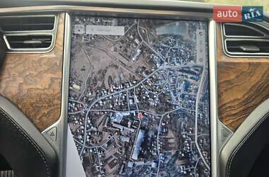 Лифтбек Tesla Model S 2017 в 
