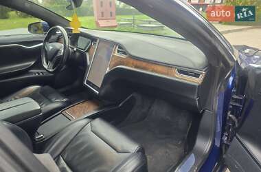 Лифтбек Tesla Model S 2017 в 