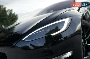Лифтбек Tesla Model S 2022 в 