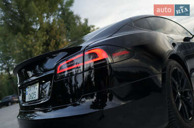 Лифтбек Tesla Model S 2022 в 