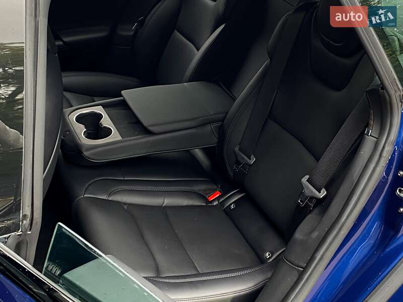 Лифтбек Tesla Model S 2021 в Киеве фото 15 Лифтбек Tesla Model S 2021 в Киеве