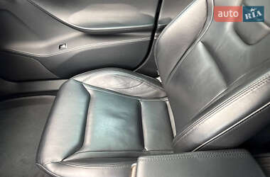 Лифтбек Tesla Model S 2013 в 