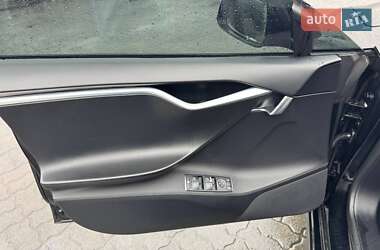 Ліфтбек Tesla Model S 2013 в 