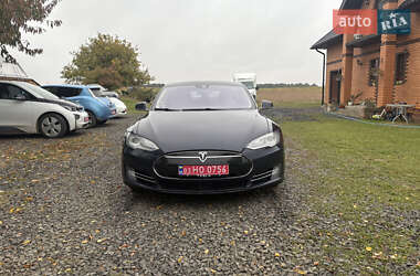 Ліфтбек Tesla Model S 2014 в 