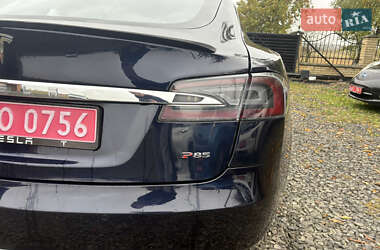 Ліфтбек Tesla Model S 2014 в 