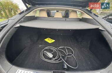 Ліфтбек Tesla Model S 2014 в 