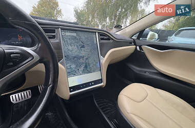 Ліфтбек Tesla Model S 2014 в 